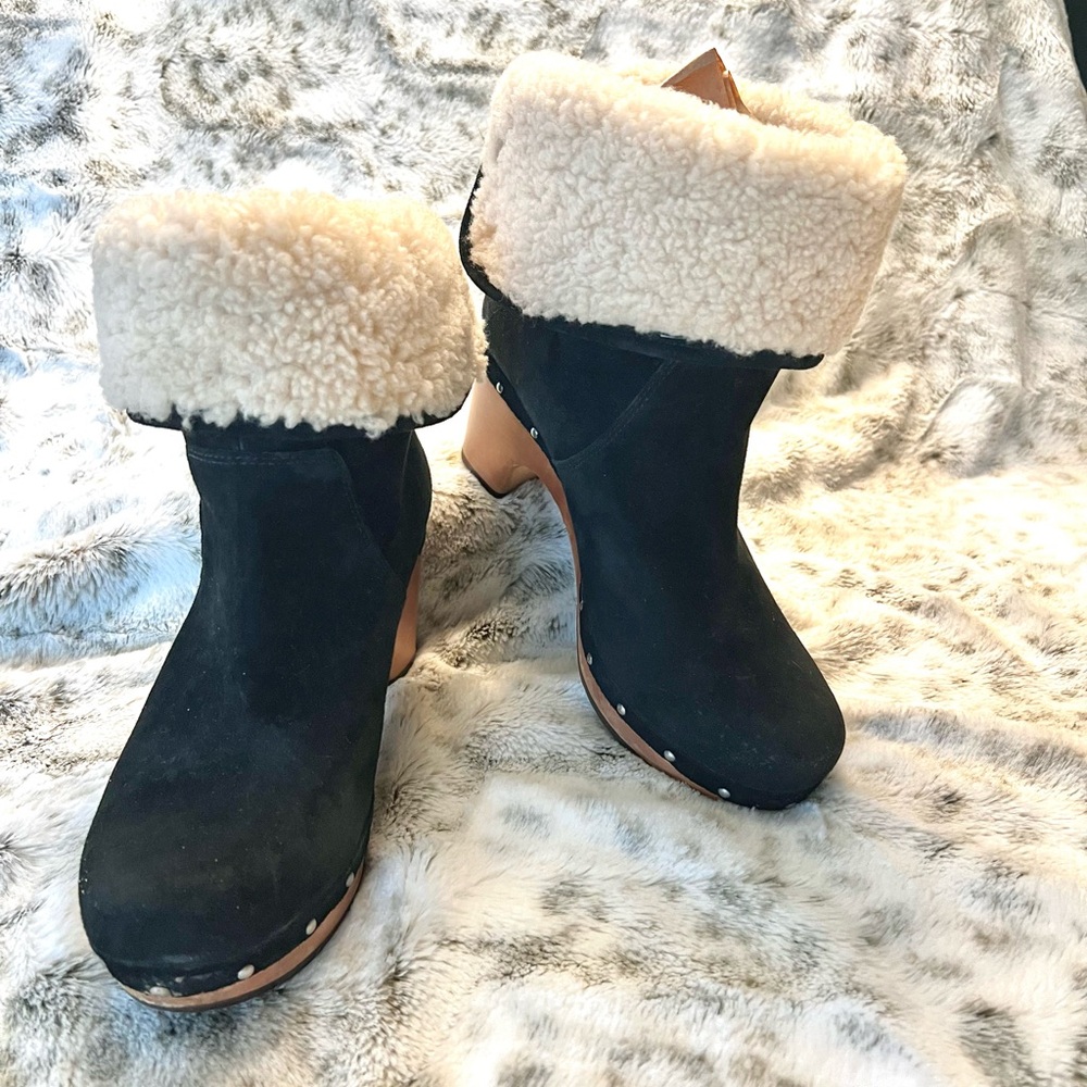 UGG Lynnea Clog Boots